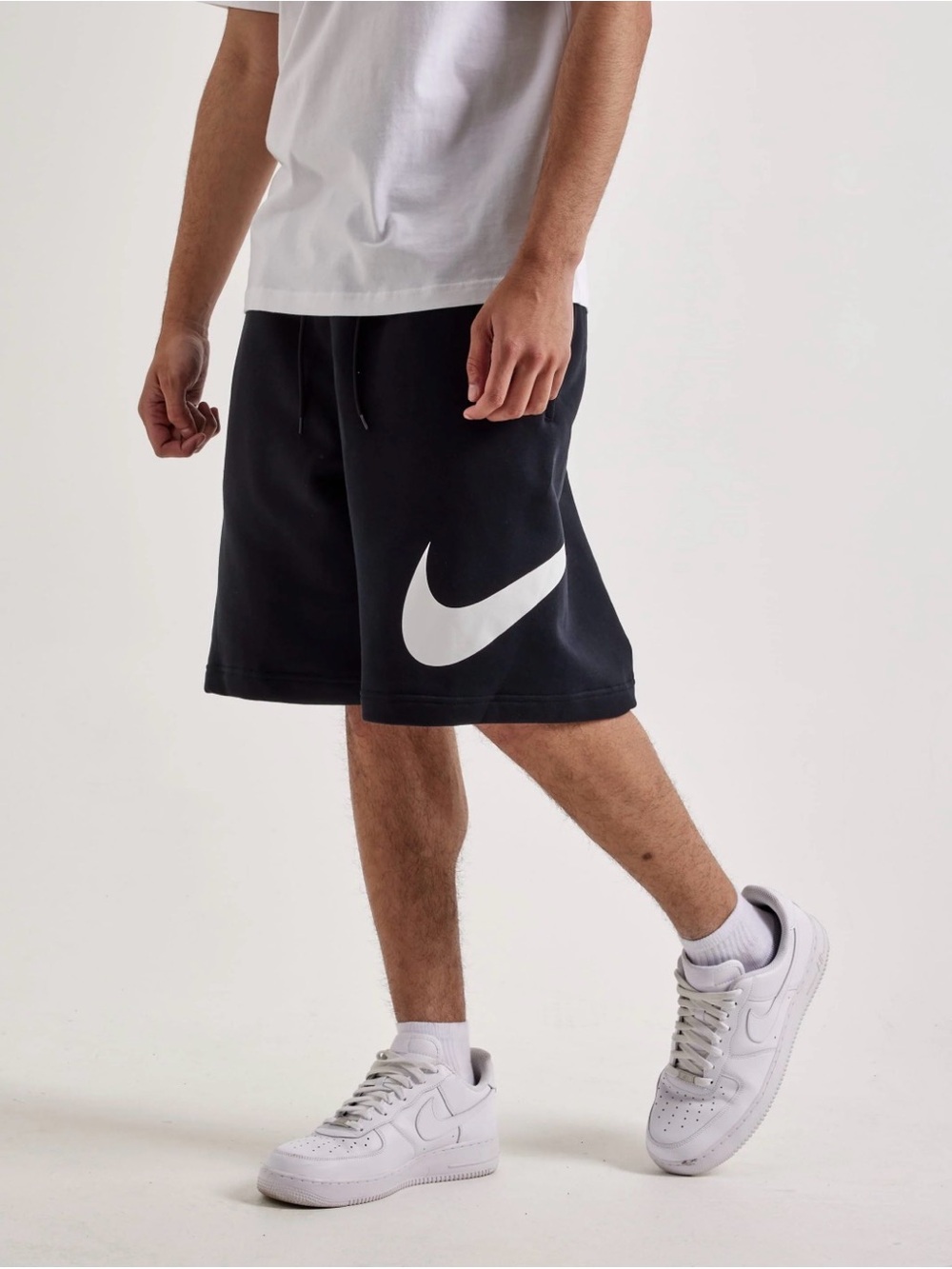Nike Black Men's Swoosh Athletic Shorts BV2721-010 NWT Size M